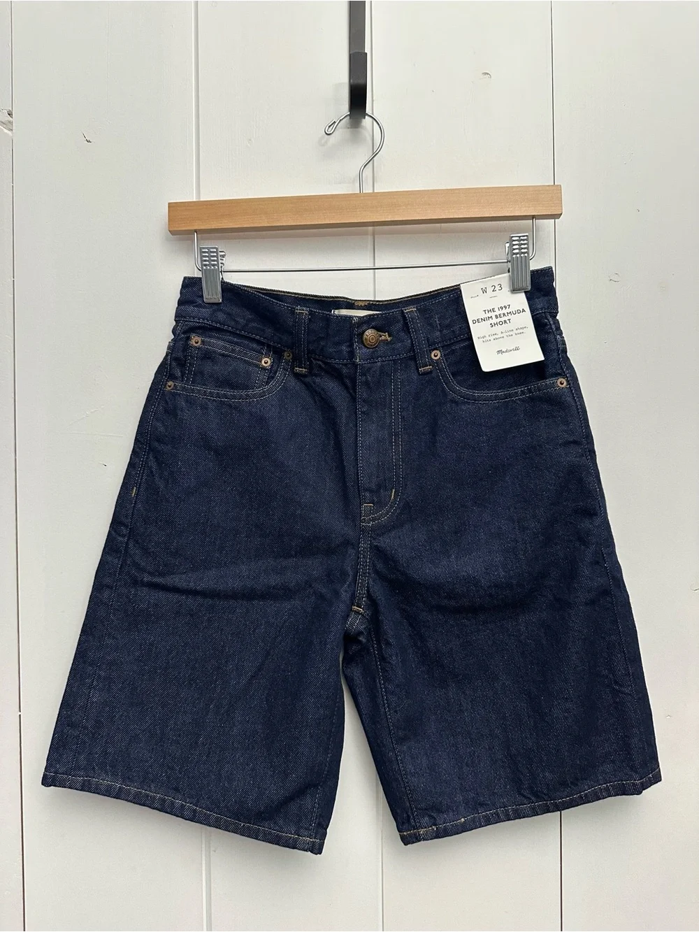 Madewell The 1997 Denim Bermuda Short In Bronxville Wash Size 23